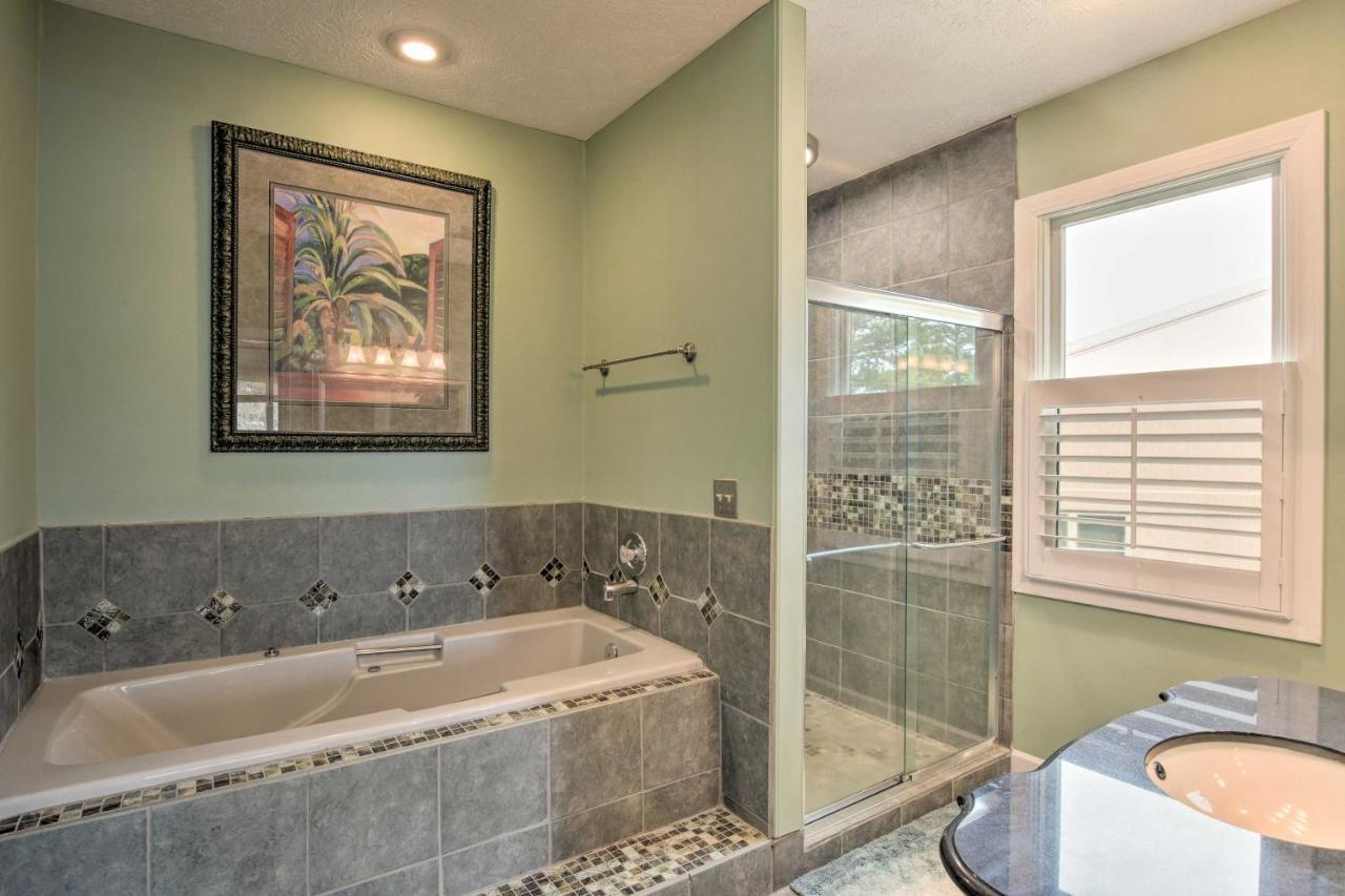 Lake Keowee Resort Condo With Balcony And Pool Access! Salem Exteriör bild
